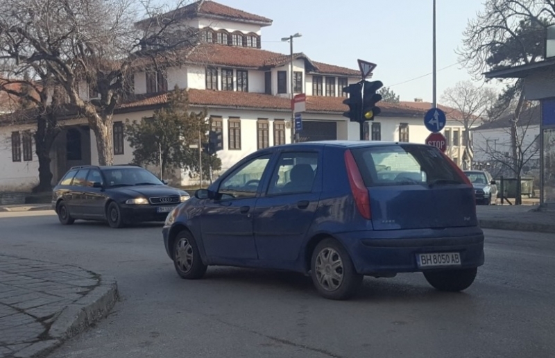 Безобразното паркиране в крайдунавския град не спира да изумява видинчани.