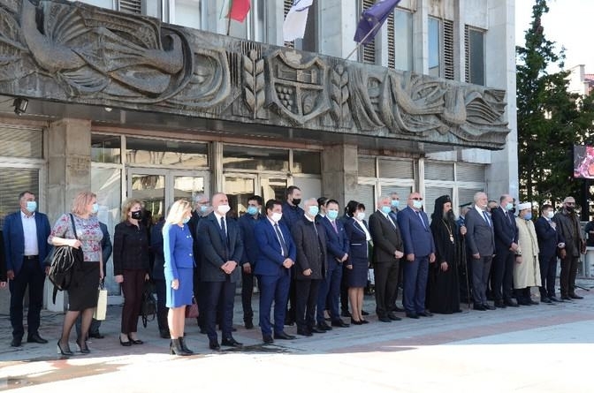 Зам кмет на Видин и общински съветник се самоизолираха заради контакт