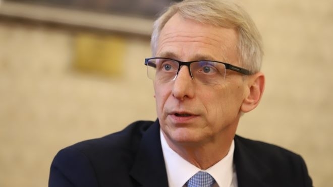 Николай Денков за зърнопроизводителите: Аз с терористи не преговарям