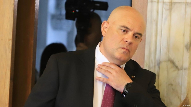 Окончателно указът на президента Румен Радев с който главният