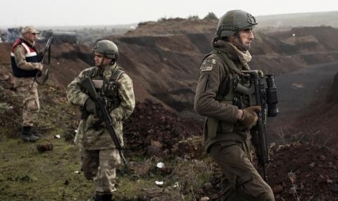 Сирийските Военновъздушни сили атакуваха турския конвой навлязъл на сирийска територия