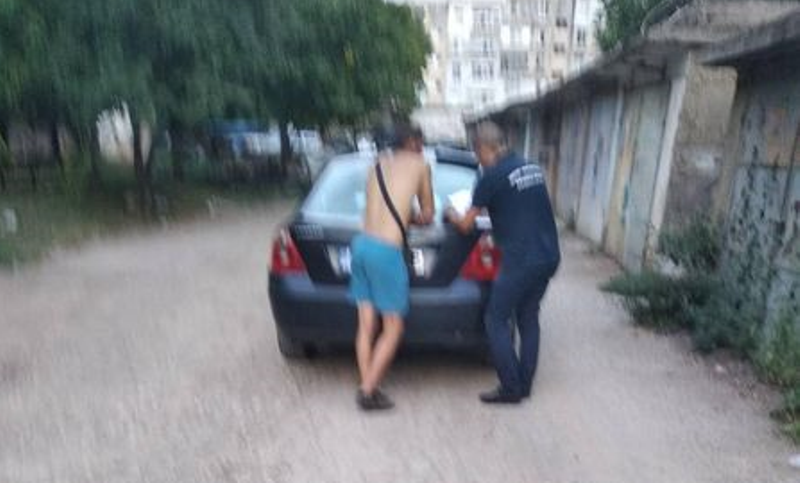 При проверка на Инспектората бе установено лице което изхвърля нерегламентирано