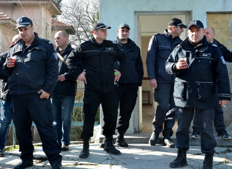 Синдикатът на служителите в затворите в България обявяват, че преминават
