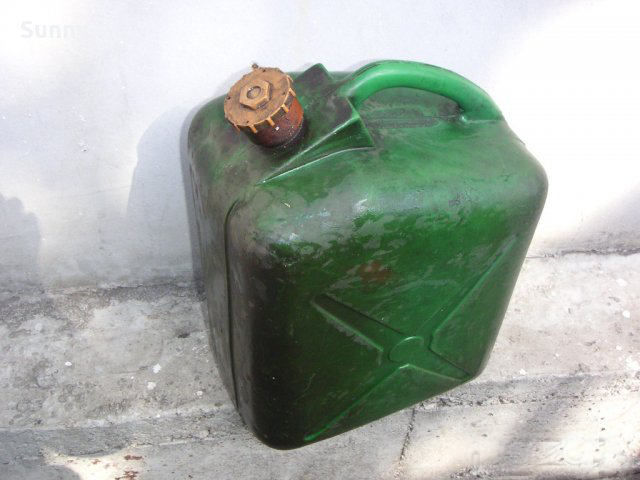 Апаш е откраднал туба с нафта от ферма в Монтанско