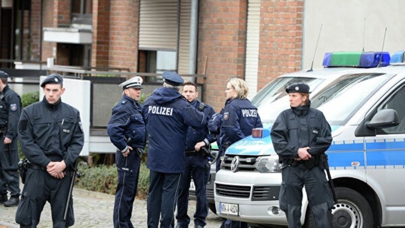 Българин македонец и швейцарец са били арестувани от властите в