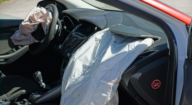 Два пътни инцидента със загинали станаха рано тази сутрин в