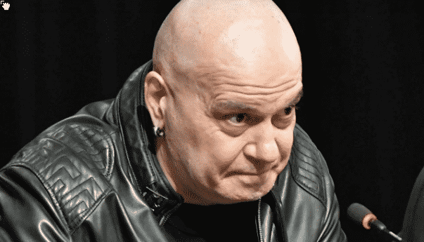 Лидерът на Има такъв народ Слави Трифонов публикува нов пост