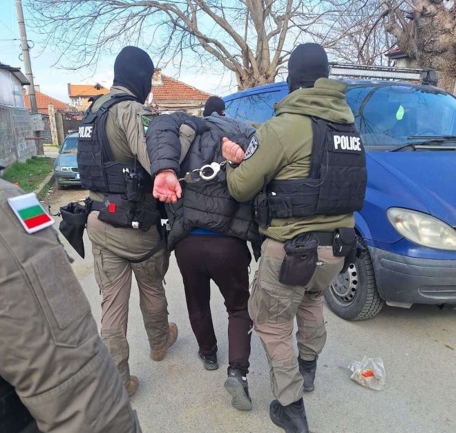 50 евро за глас: Спецоперация срещу купения вот в Кърджали, Хасково, Благоевградско, Бургаско и Пазарджишко /снимки/