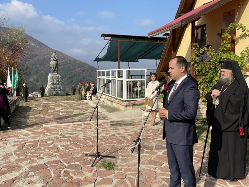 Предците ни не са имали възможността да живеят спокойно да