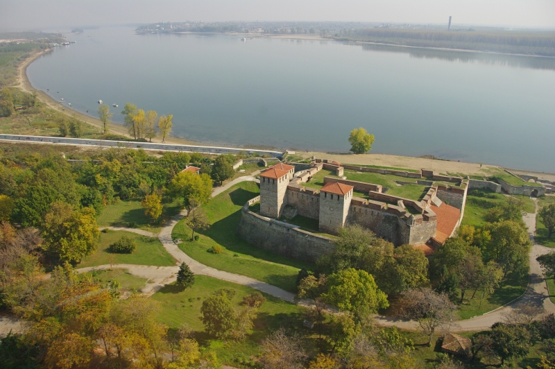 Роден фентъзи роман разкрива тайните на крепостта Баба Вида Змей