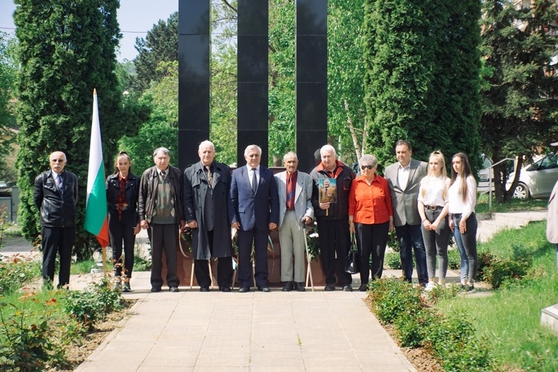 По традиция на 9 май Община Мездра организира честване на