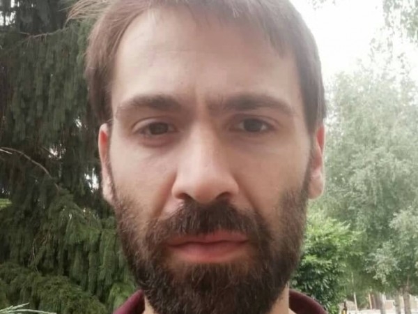 Полицията във Варна издирва 28 годишния Иван Йорданов За последно той