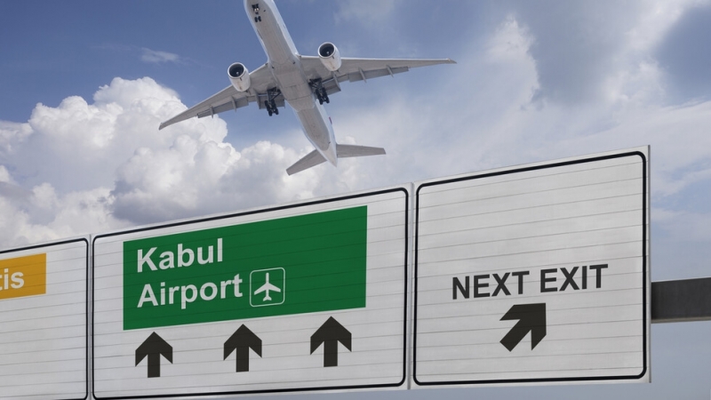Всички пътнически полети на летището в Кабул са отменени заради