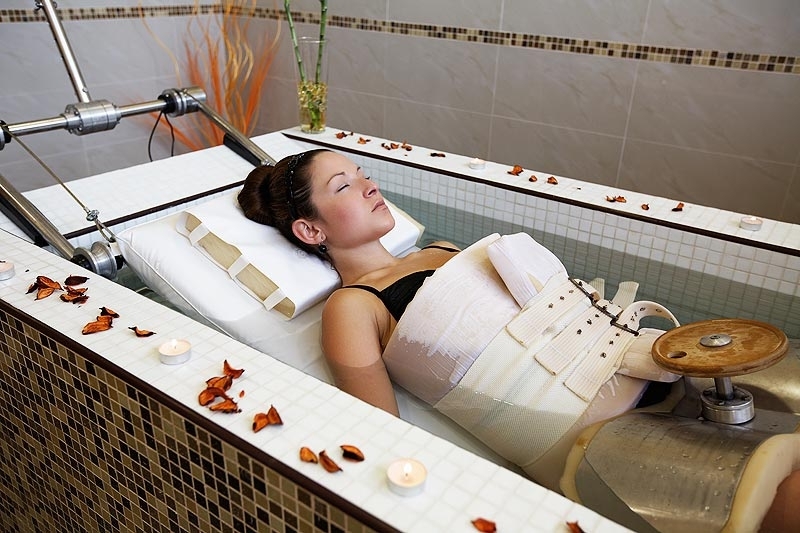 По програми на Националния осигурителен институт НОИ през 2021 година