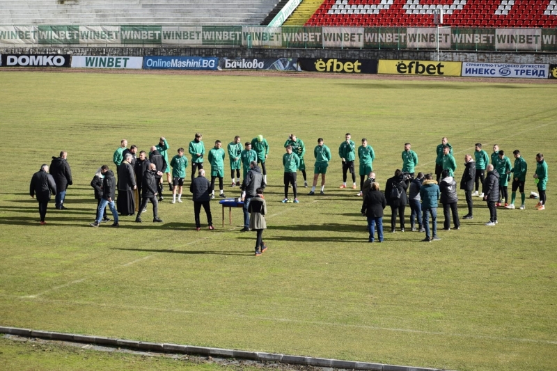 Врачанският Ботев започна подготовка с 21 футболисти като преди първото