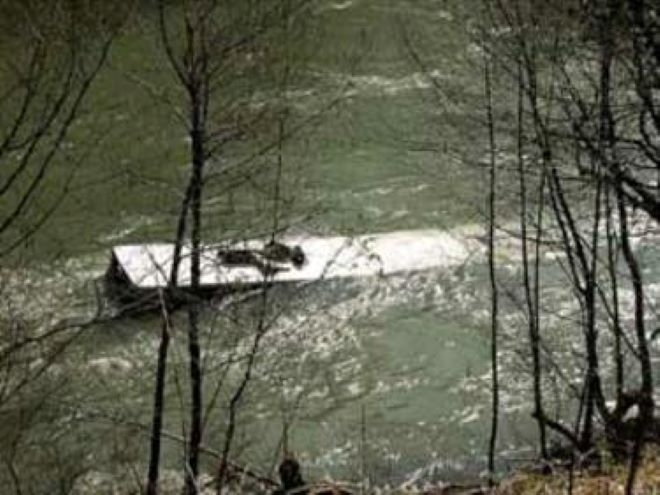 22 години от трагедията в Лим, при която 12 деца от Свищов загубиха живота си