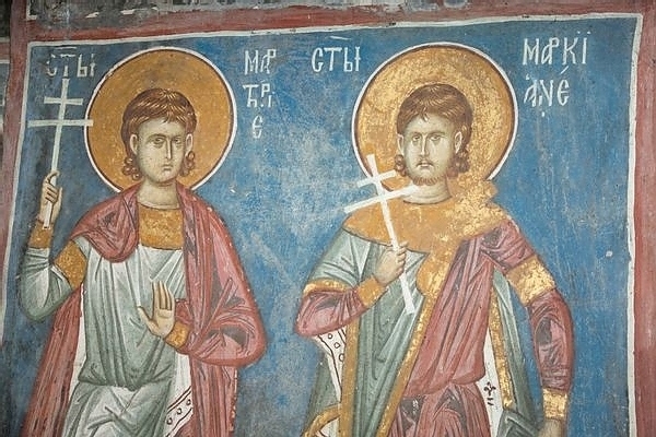 На 25 октомври православната църква отбелязва денят на Светите мъченици