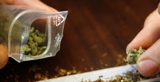 Спипаха двама с наркотици във Враца, щракнаха белезниците на единия