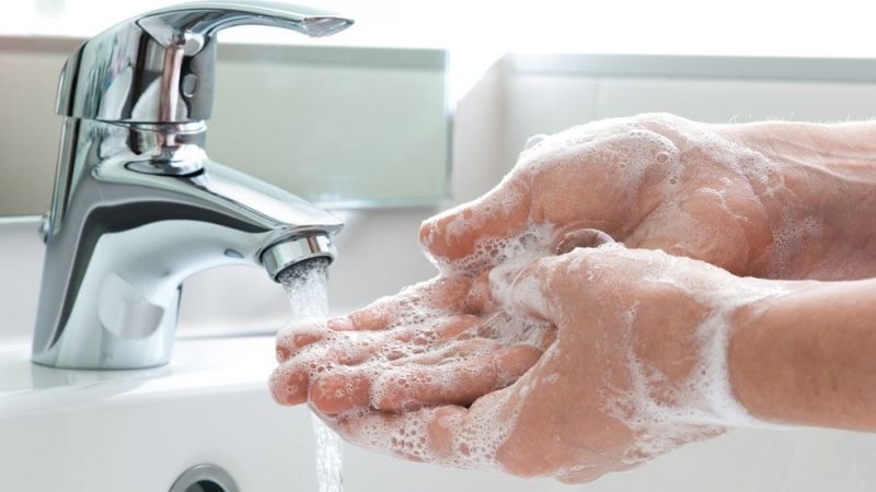 Единадесет врачани са се разболели от варицела а други трима