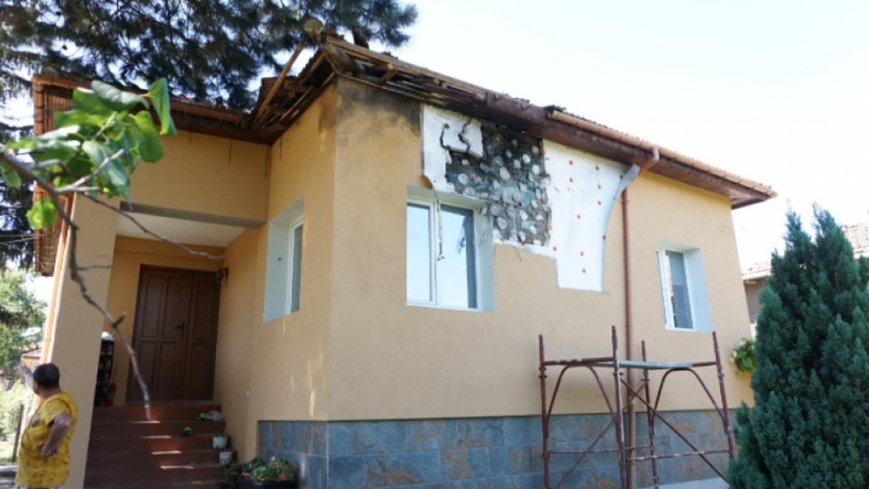 Мълния удари къща във видинското село Капитановци. Нанесени са поражения