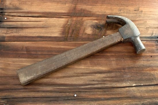 Разследването на екшъна при който по първоначална информация жена е