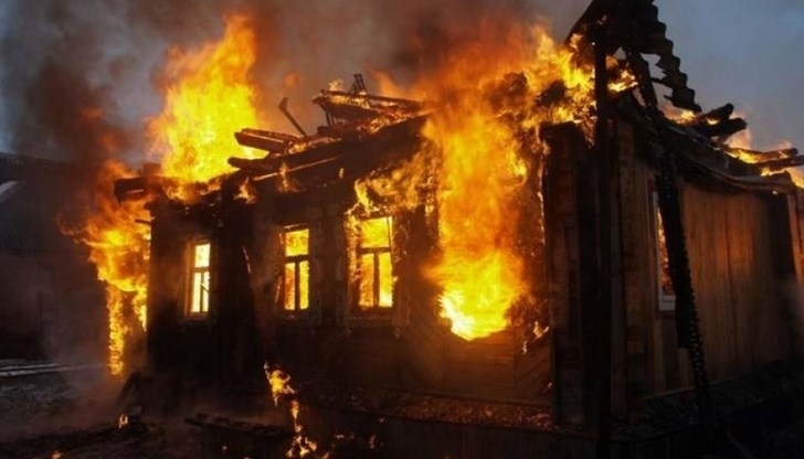 Необитаема къща във видинското село Дреновец е горяла, съобщиха от
