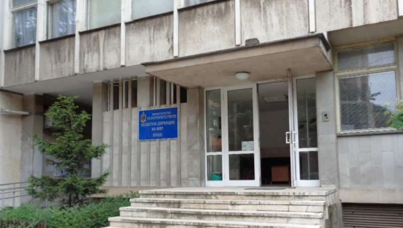 Хранят врачанските ченгета със 70 бона, вижте менюто на униформените