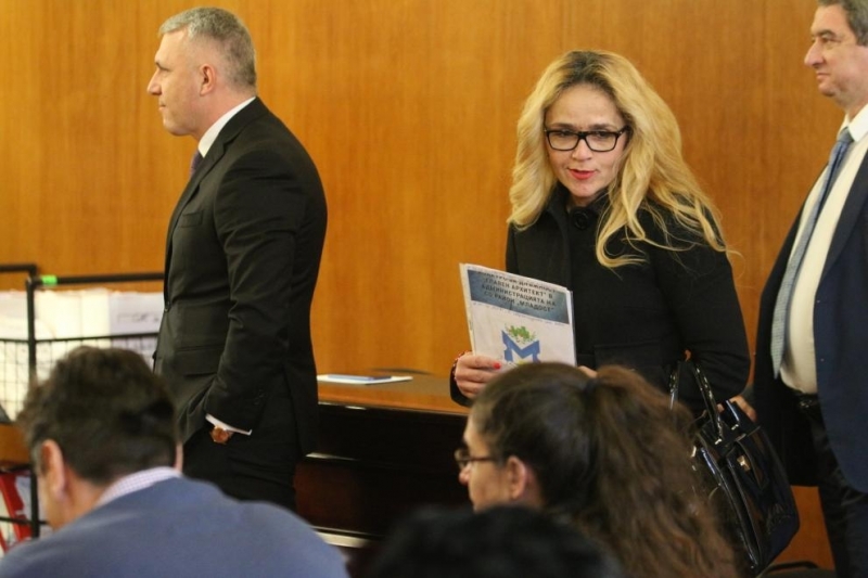 Осъдиха окончателно бившата кметица на Младост Десислава Иванчева за корупция  
Според
