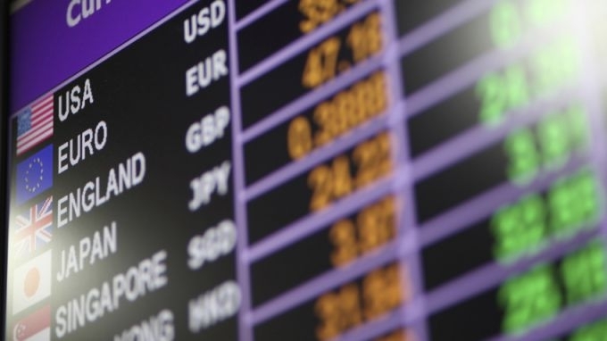 До април се очаква България да влезе във валутно