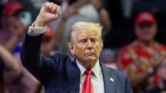 Бившият президент на САЩ Доналд Тръмп снощи заяви че скоро ще проведе