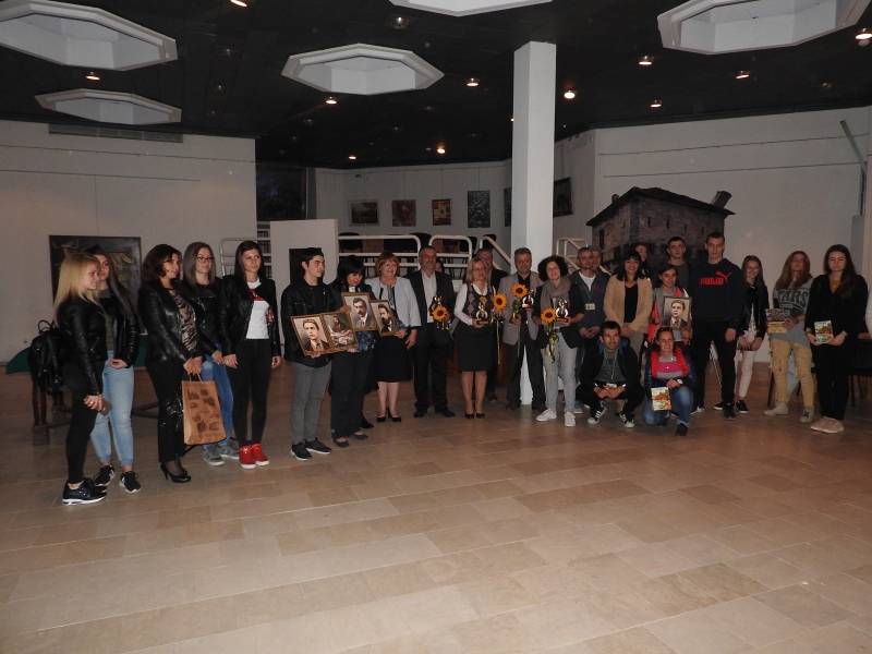 Денят на народните будители се превърна в територия на творчеството