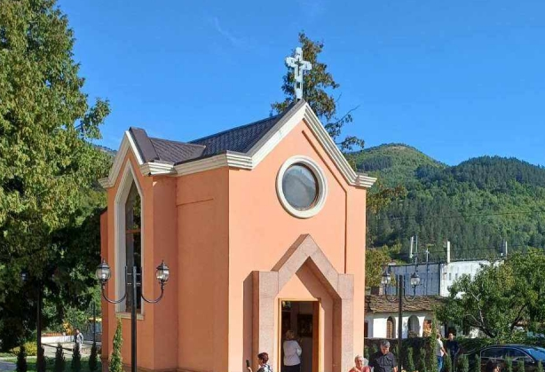 Откриха впечатляващ католически параклис в Чипровци