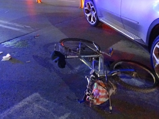 Дете е пострадало след като е било блъснато от бус