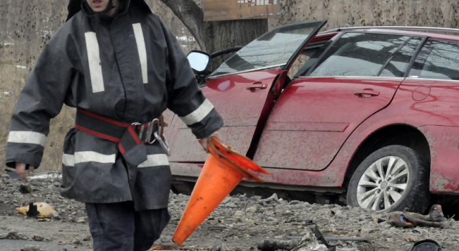 Шофьор катастрофира в монтанско село научи BulNews Пътният инцидент е станал