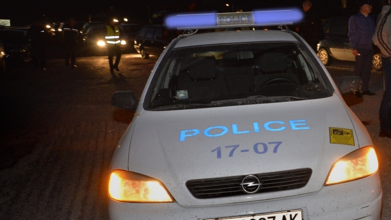 Наркотични вещества иззеха павликенски полицаи при проверка на лек автомобил