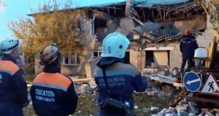 Експлозия на газ в блок, има загинали и десетки ранени