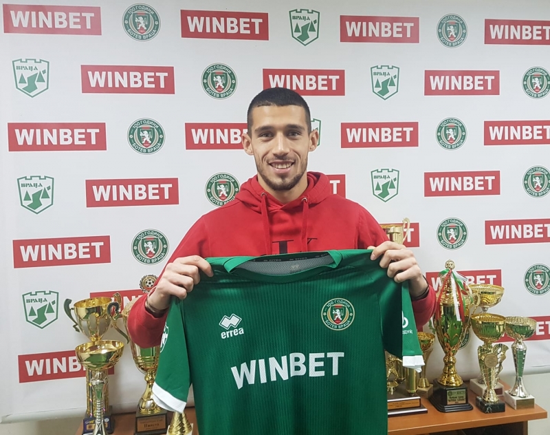 Димитър Илиев е второто ни ново попълнение тази зима в