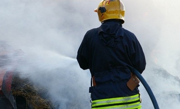 Голям пожар е бушувал в магазин за фураж във Видин