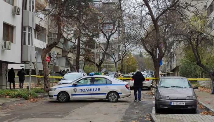 Зверство в Севлиево! Баща закла 2-годишното си дете, после опита да се самоубие
