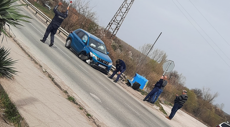 Лек автомобил се заби в мантинела във Видинско научи BulNews Пътният