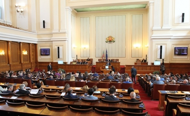 Народните представители приеха на първо четене промени в Закона за