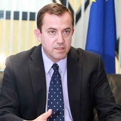 Посланикът на Сърбия у нас Владимир Чургус и ръководителят на