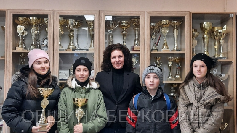 С много вълнение и радост непобедимите берковски велосипедисти посетиха общината