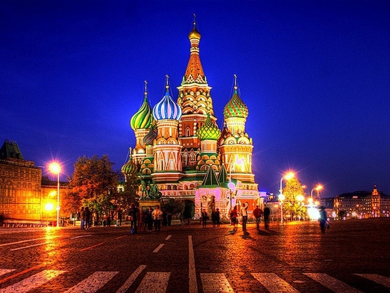 Москва ще изгони двама гръцки дипломати в отговор на решението