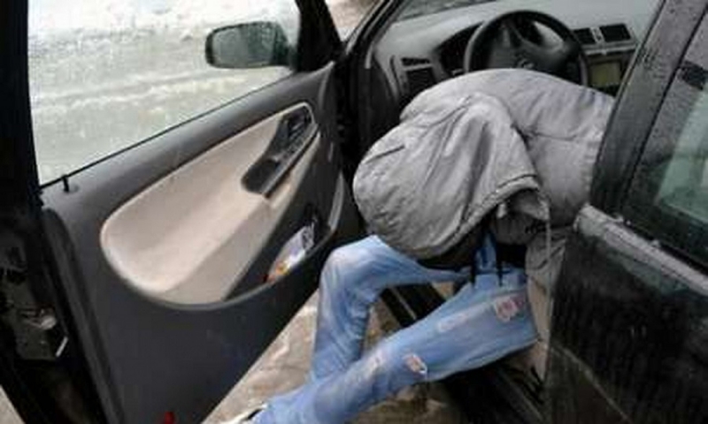 Полицаи са заловили надрусан шофьор в Бяла Слатина съобщиха от