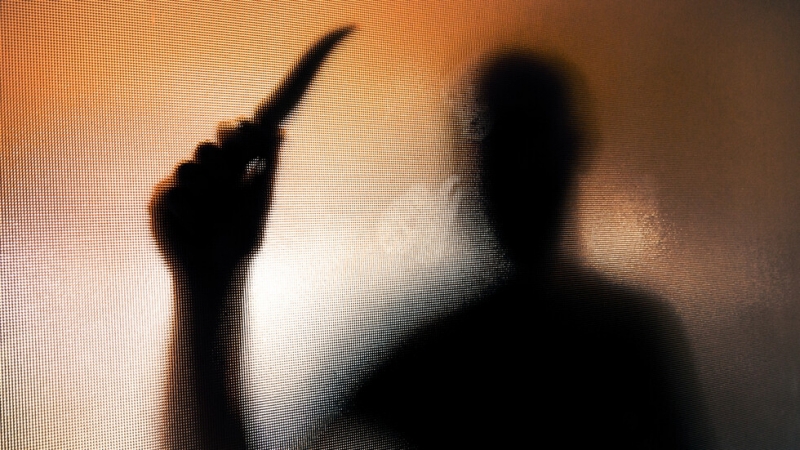 Жена заключи майка си и намушка с нож сестра си във Великотърновско