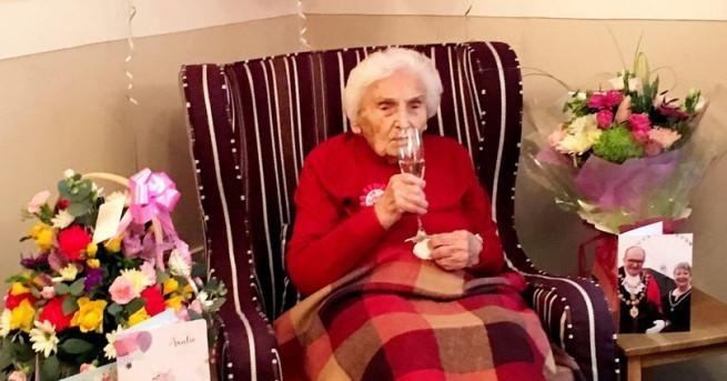 105 годишна дама която е преживяла и двете световни войни разкри своята