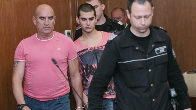 BG правосъдие! Ценко Чоков и синът му Мартин излязоха тихомълком от затвора