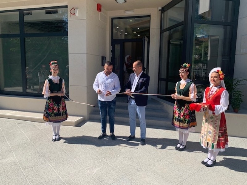 Калин Каменов откри новоизградения Административно търговски център във Враца известен сред жителите