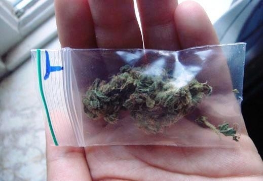 Наркотични вещества са иззети от лек автомобил спрян за рутинна